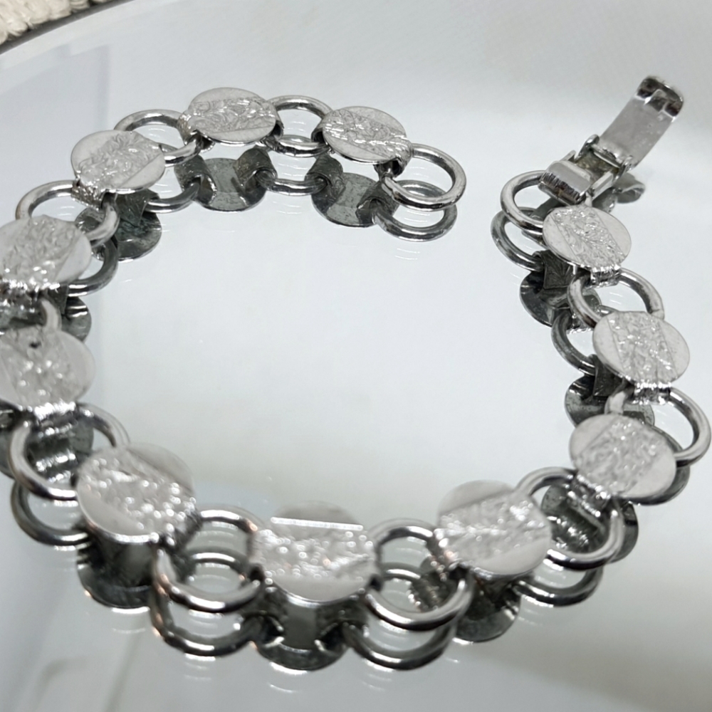 Vintage Sarah Coventry Bracelet